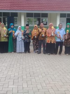 Juara 3 Mapel Ekonomi Kompetisi Sains Madrasah 2019 Kabupaten Pandeglang Juara 3 Mapel Ekonomi Kompetisi Sains Madrasah 2019 Kabupaten Pandeglang