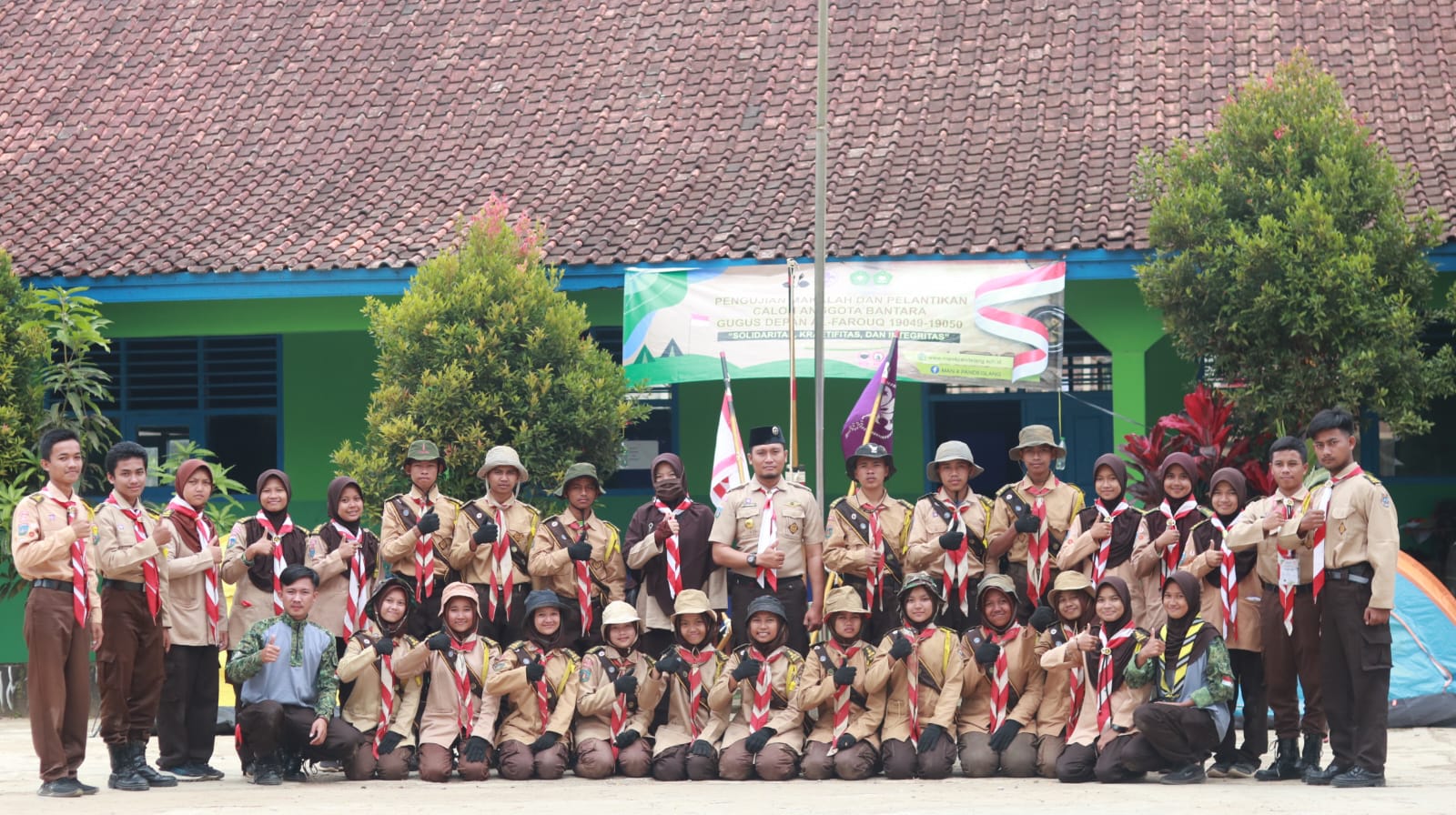 PRAMUKA MAN 4 PANDEGLANG MELAKSANAKAN PELANTIKAN CALON ANGGOTA BANTARA TAHUN 2021