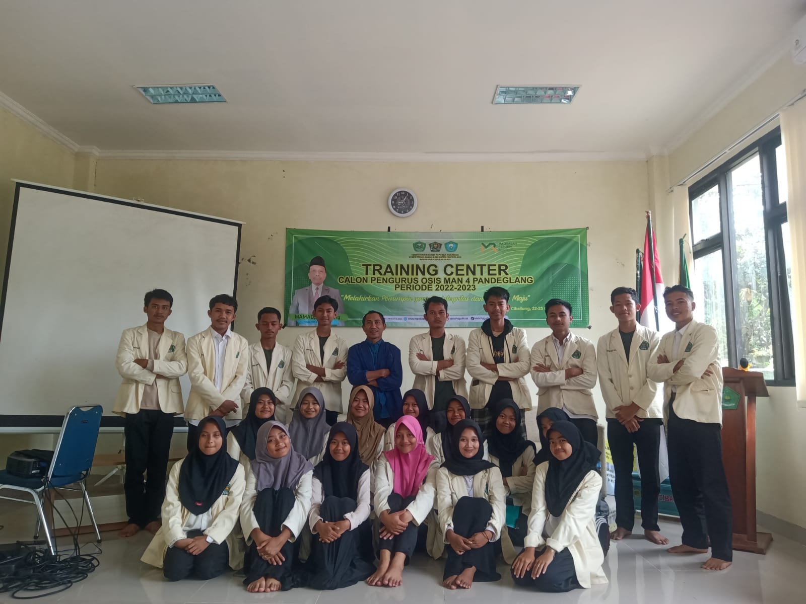 Training Center Calon Pengurus OSIS Masa Bakti 2023-2024