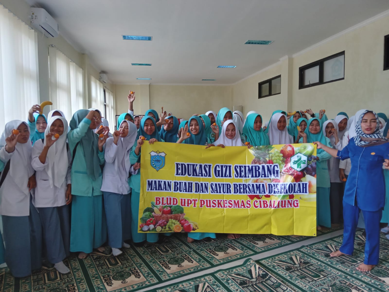 Kegiatan Sosialisasi Edukasi Gizi Seimbang Makan Buah dan Sayuran di Sekolah